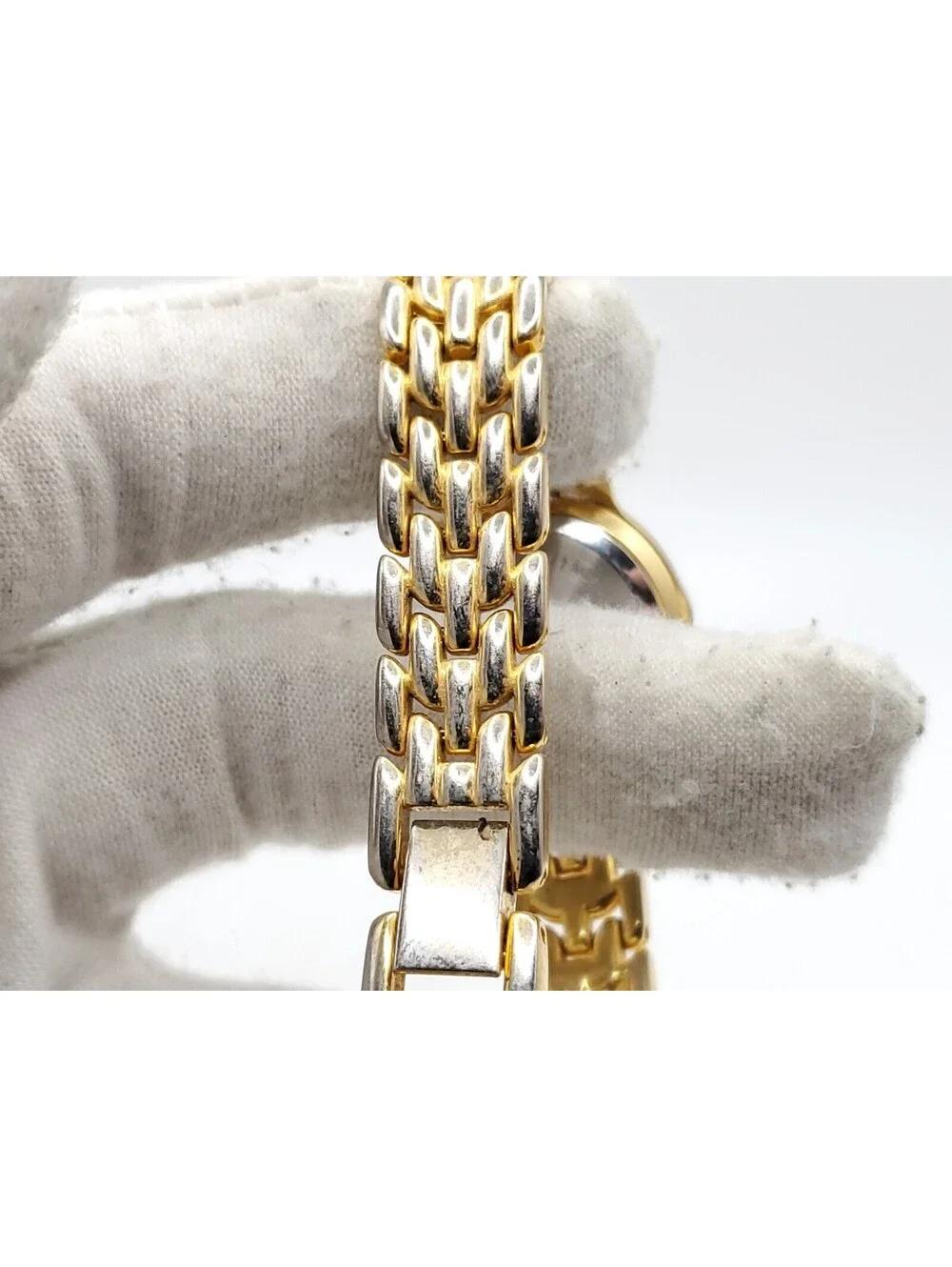 Jaclyn Smith Watch Womens New Battery Gold Tone Date Dial 24mm